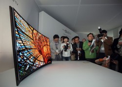 Samsung Curve OLED TV