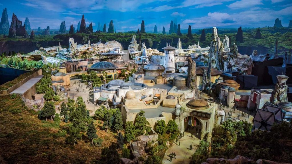 Star Wars: Galaxy's Edge @ Disney Land